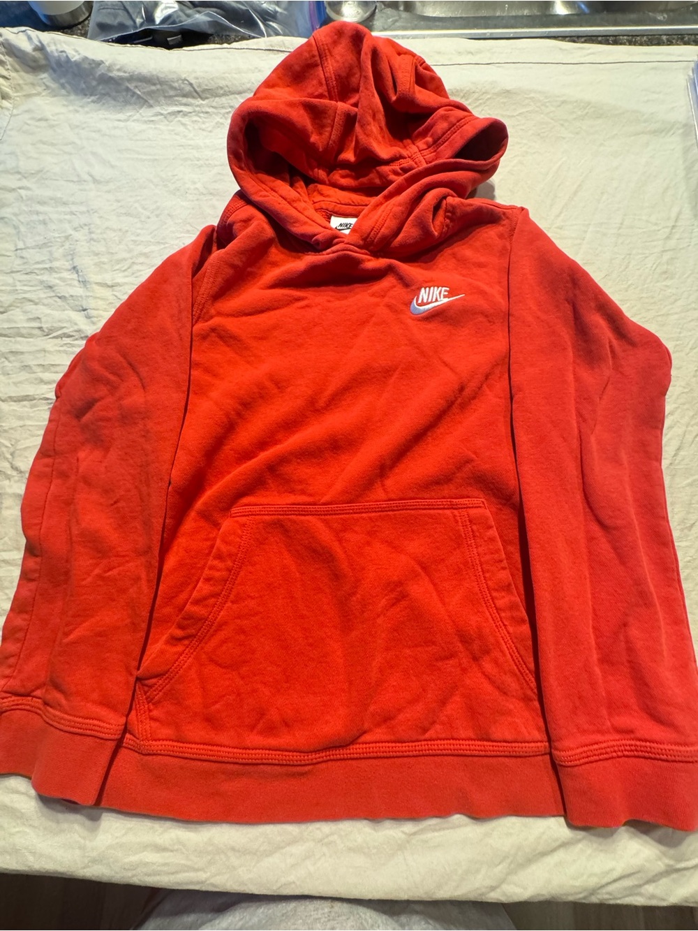 Nike Boys Pullover Hoodie Size M True Red Embroidered Logo